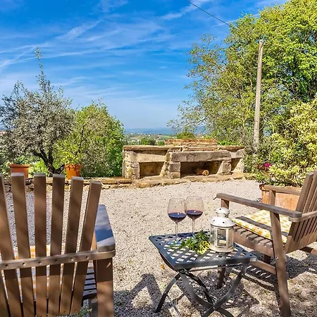 Apartment Wunderschoene In Mit Gemeinschaftlichem Pool, Garten Und Grill *