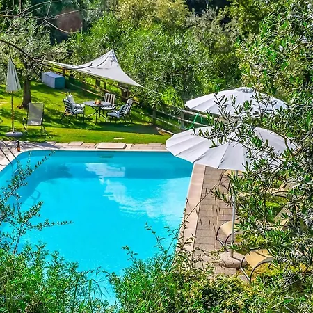 Wunderschoene In Mit Gemeinschaftlichem Pool, Garten Und Grill Apartment